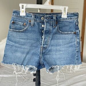 Levi’s 501 High Rise Shorts Size 24